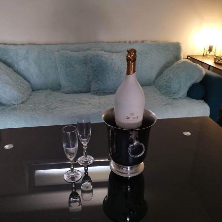 Suite Jacuzzi Au Calme Domont Kültér fotó