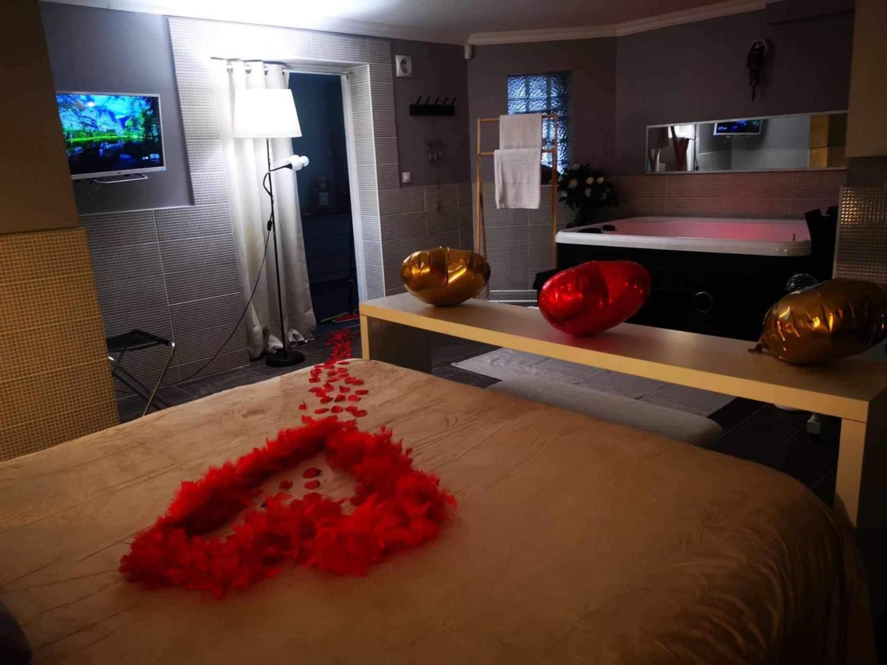 Suite Jacuzzi Au Calme Domont Kültér fotó